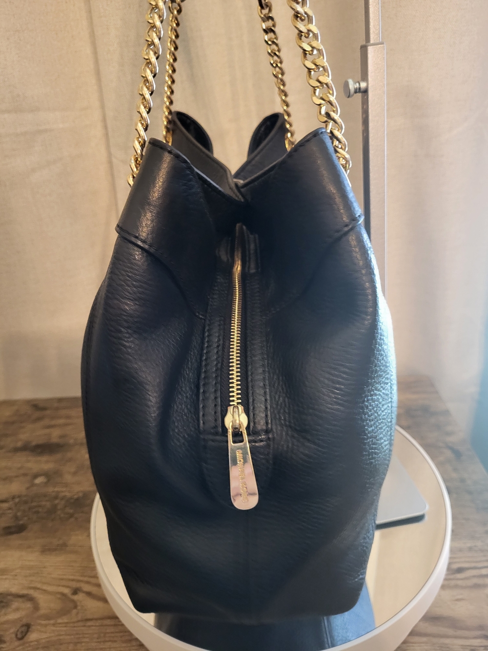 Michael Kors Large Black Pebbled Leather Chain-Handle Tote - Picture 4 of 8
